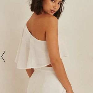 One shoulder linen crop top, size EUR 34 (US 2-4)